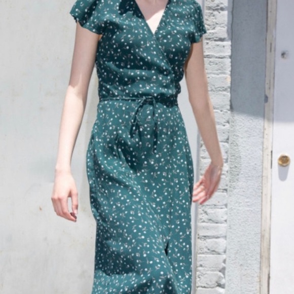 Brandy Melville Robbie Midi Dress 